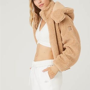 Alo yoga sherpa jacket